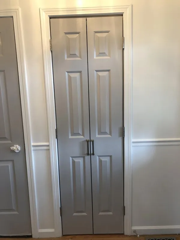 Двойные двери со стеклом